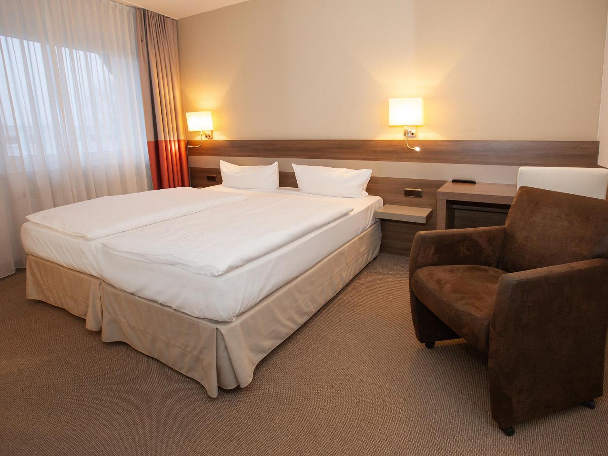 Hotel Am Gorzberg Greifswald Ngoại thất bức ảnh